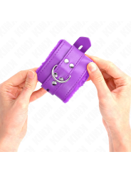 KINK - MUÑEQUERAS FORRADAS CON AGUJEROS CUADRADOS VIOLETA Y CORREA VIOLETA AJUSTABLE 17-29 CM X 6 CM