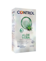Caja de 10 preservativos Control Aloe Vera, con la burbuja verde y la hoja de aloe del frontal