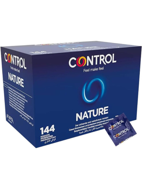 Caja de 144 preservativos Control Nature de látex natural con un envoltorio individual delante