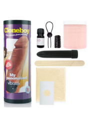 Contenido del kit Cloneboy: silicona, activador, anillo de erección, vibrador, espátula y molde
