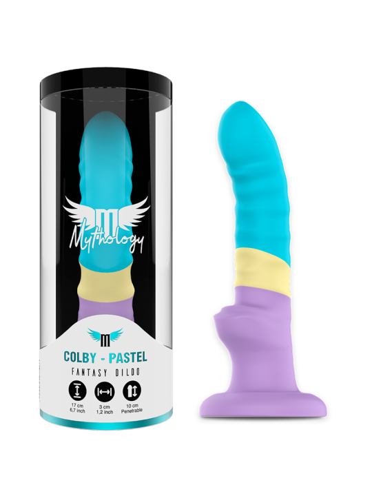 Dildo Mythology Colby Pastel tricolor junto a su estuche cilíndrico con las medidas