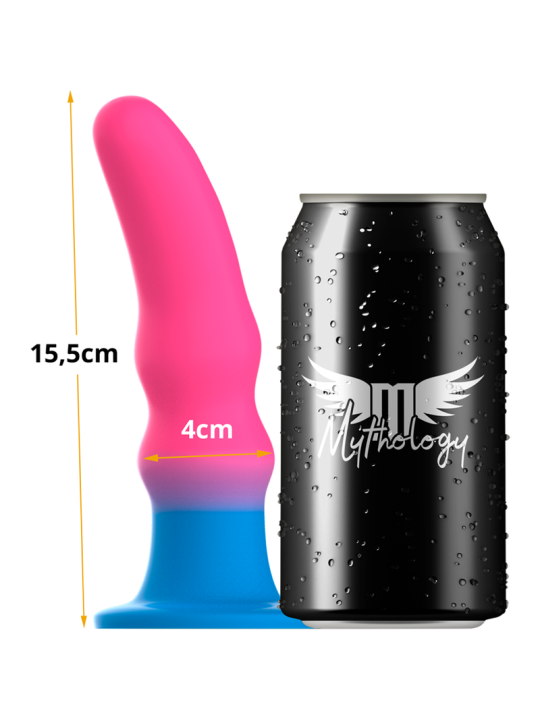 Especificaciones del dildo: 15,5 cm de largo total, 4 cm de diámetro, junto a lata de refresco para comparar tamaño real